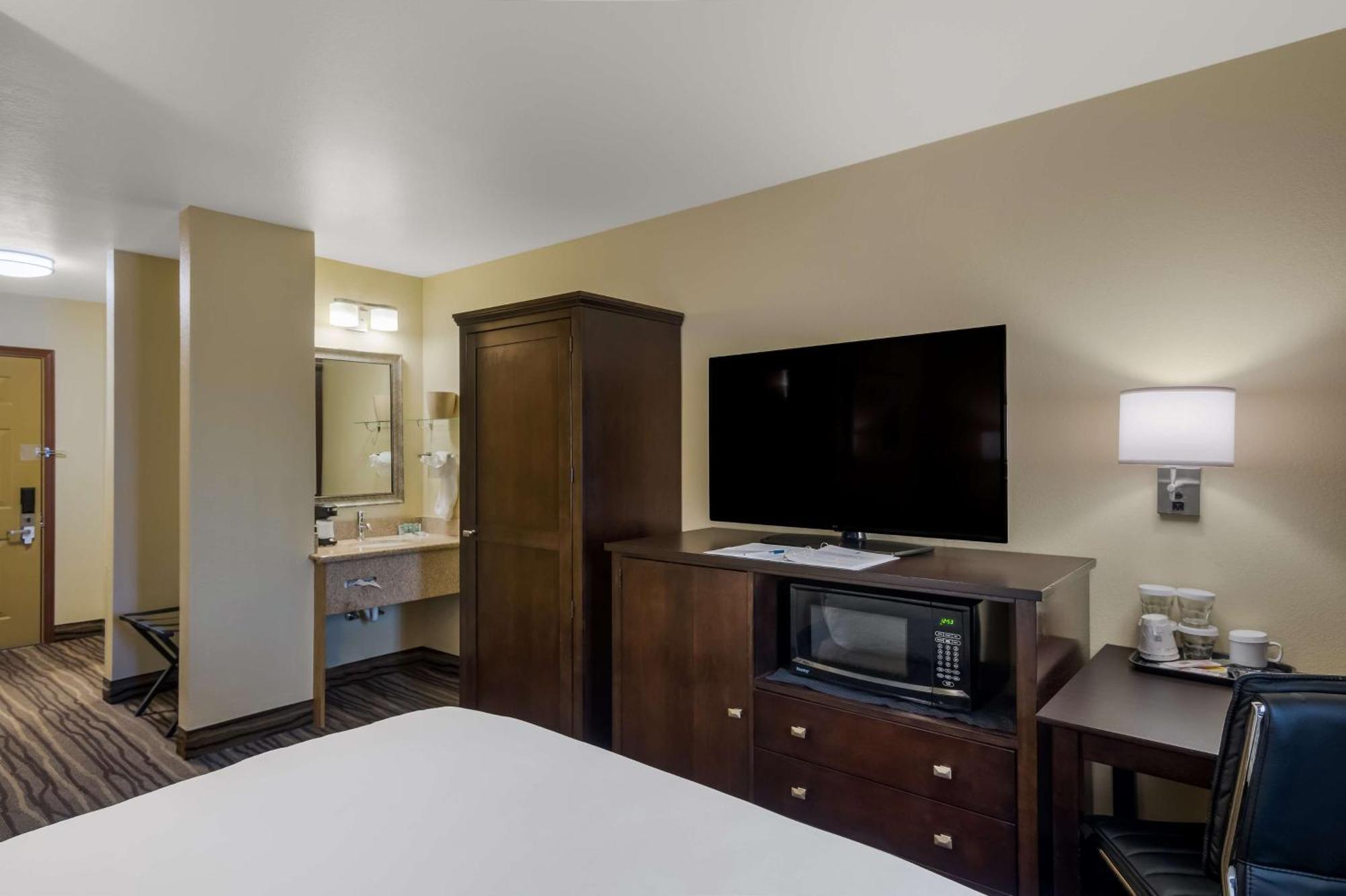 Best Western Cottage Grove Inn Bagian luar foto