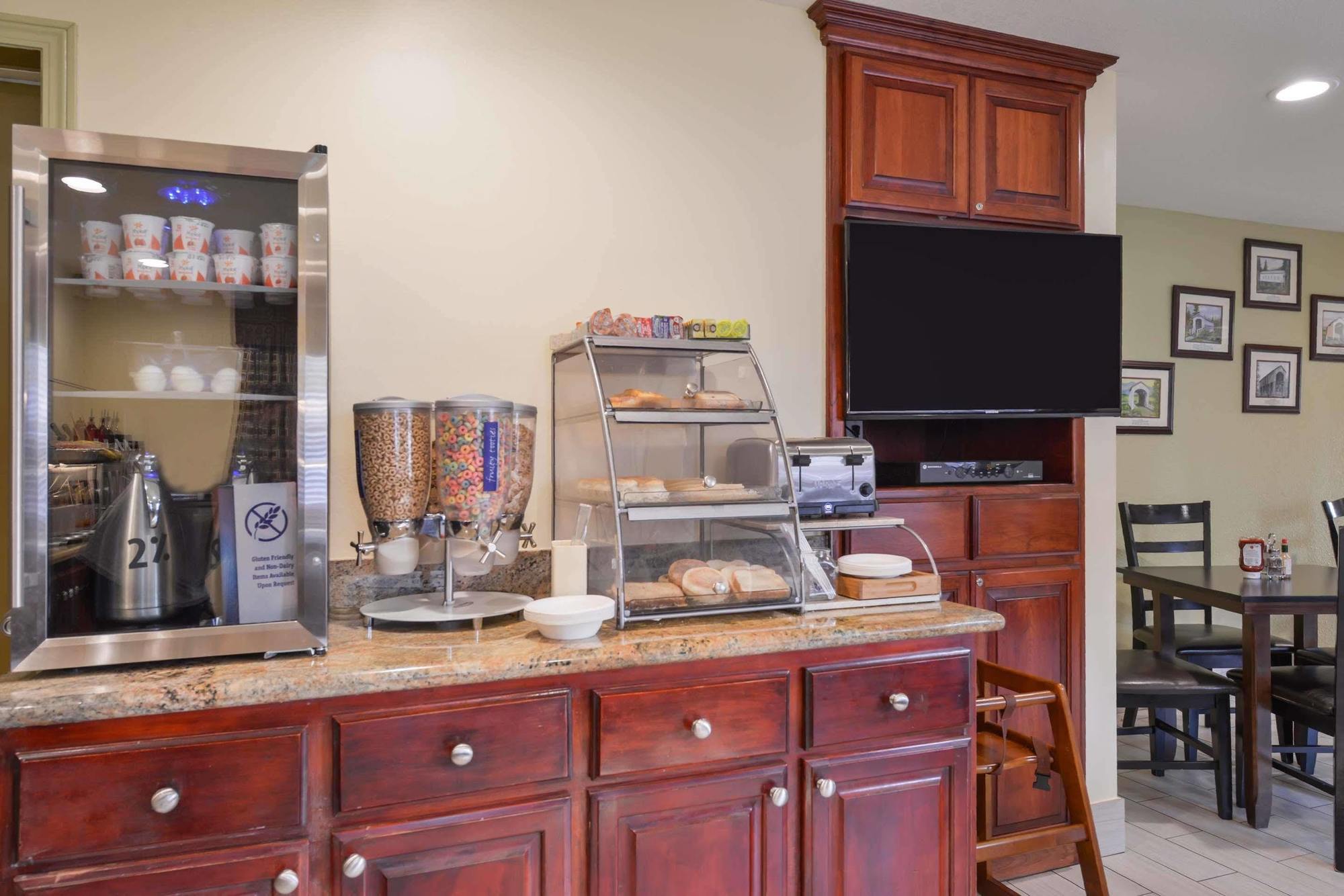 Best Western Cottage Grove Inn Bagian luar foto
